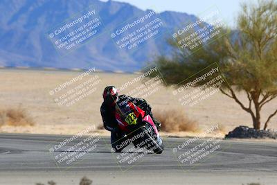 media/Jan-08-2022-SoCal Trackdays (Sat) [[1ec2777125]]/Turn 4 (1145am)/